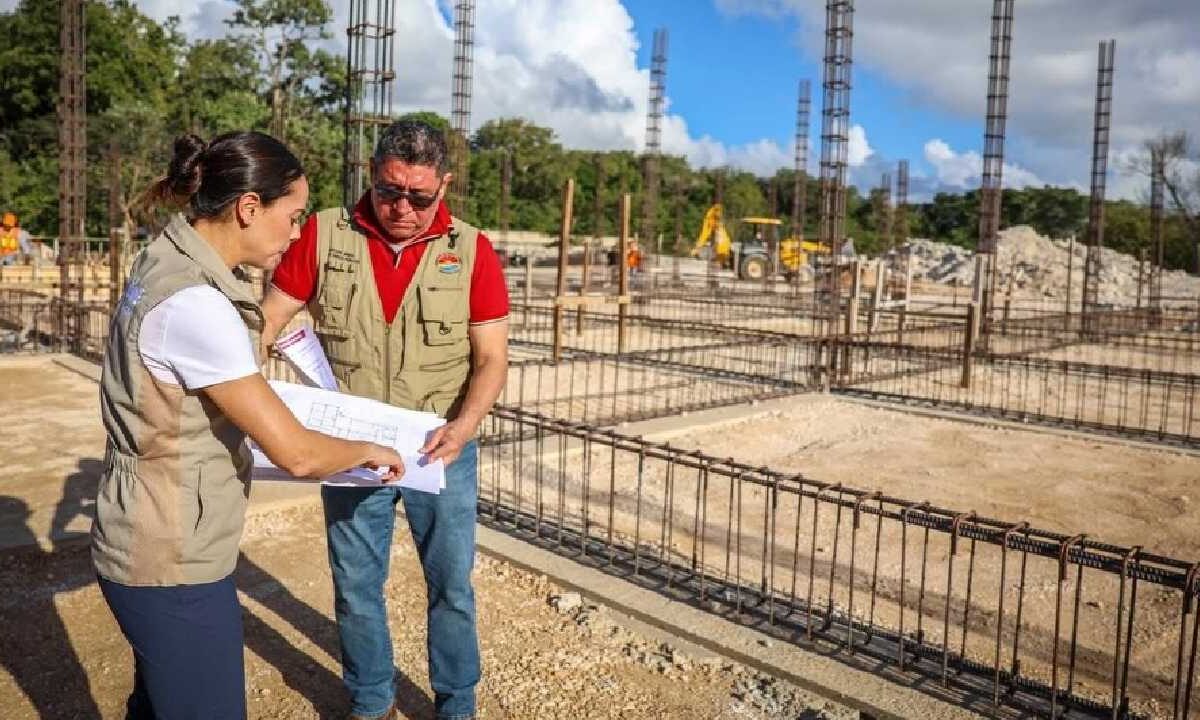 Muere el director de Obras Públicas.