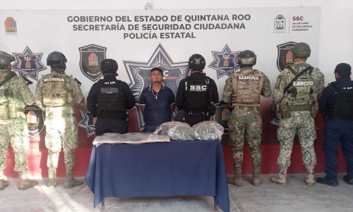 El sujeto fue puesto a disposición de las autoridades.