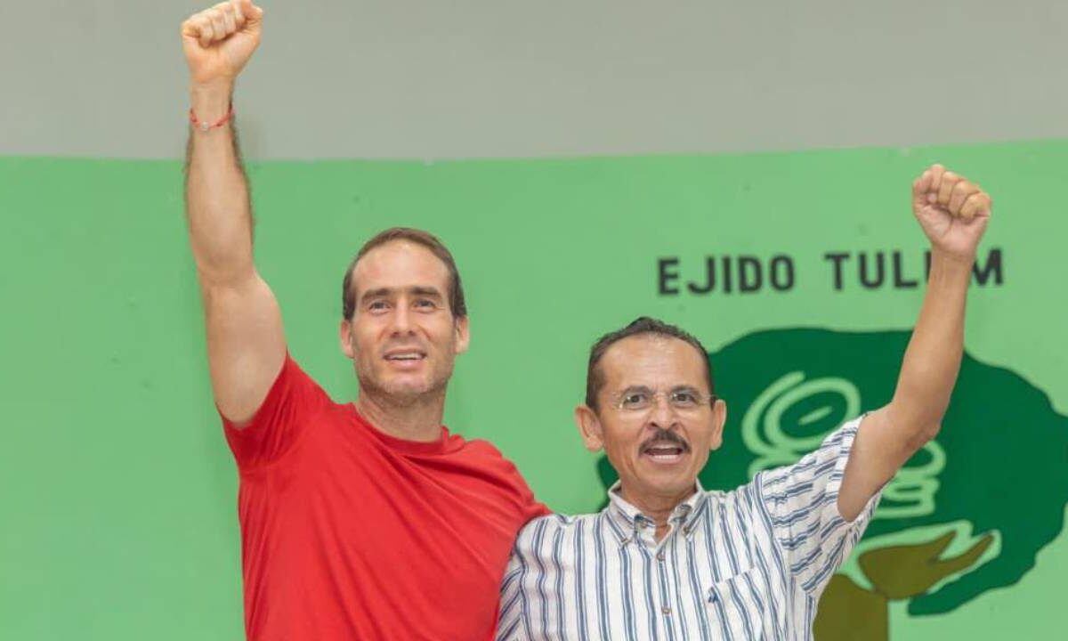 Diego Castañón Trejo y Martín de la Cruz, de la CROC en Tulum.