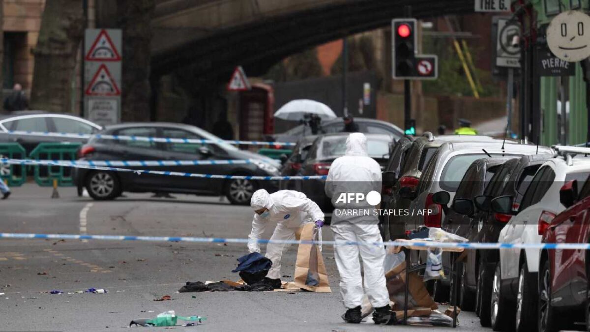 Inglaterra bajo alerta por atropello masivo.