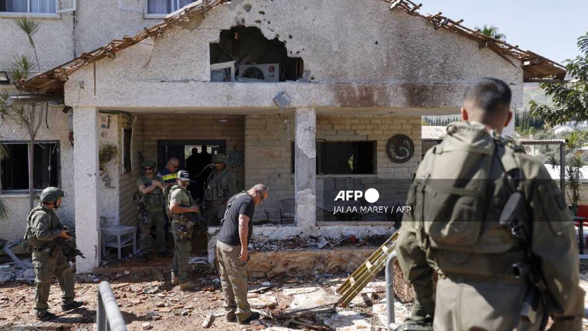 Irán ataca embajada de EU en Riad.