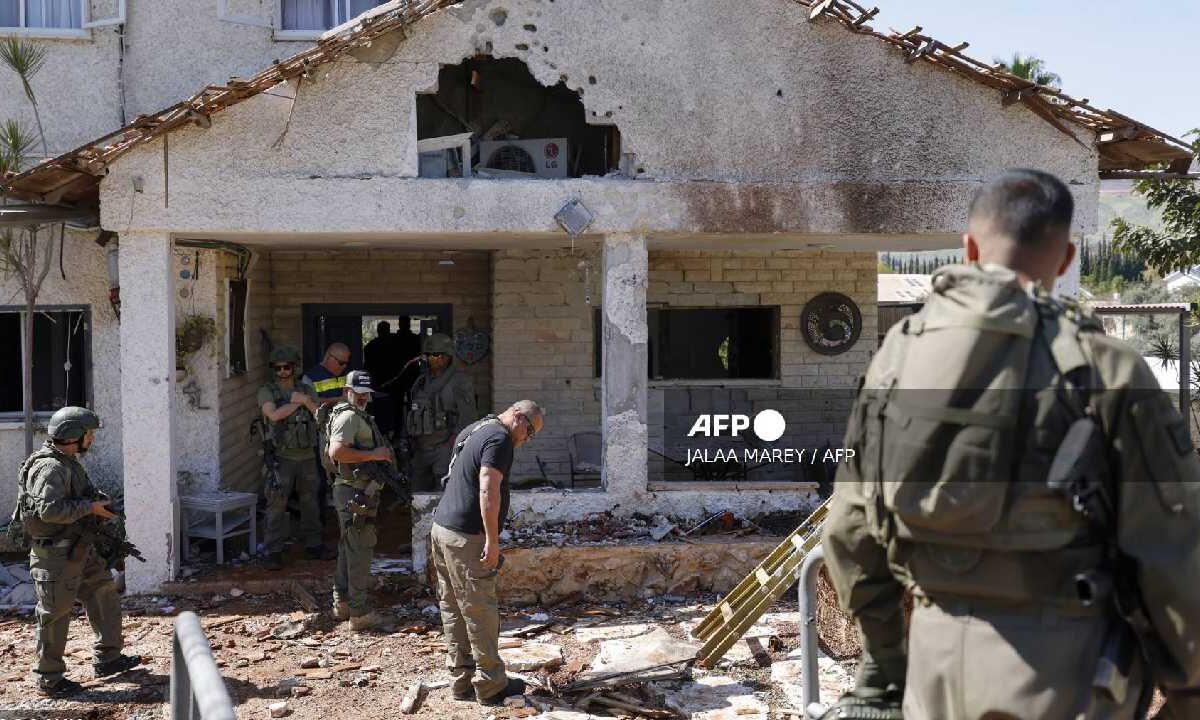 Irán ataca embajada de EU en Riad.