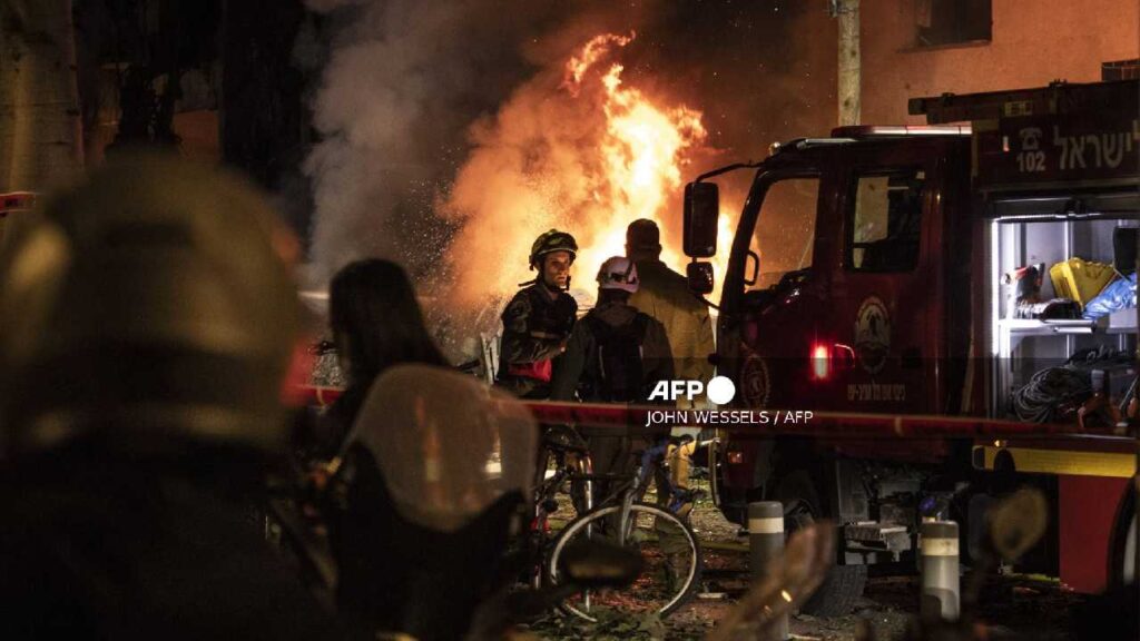 Irán intensifica ataques en el Golfo y eleva la tensión regional tras la muerte de Jamenei