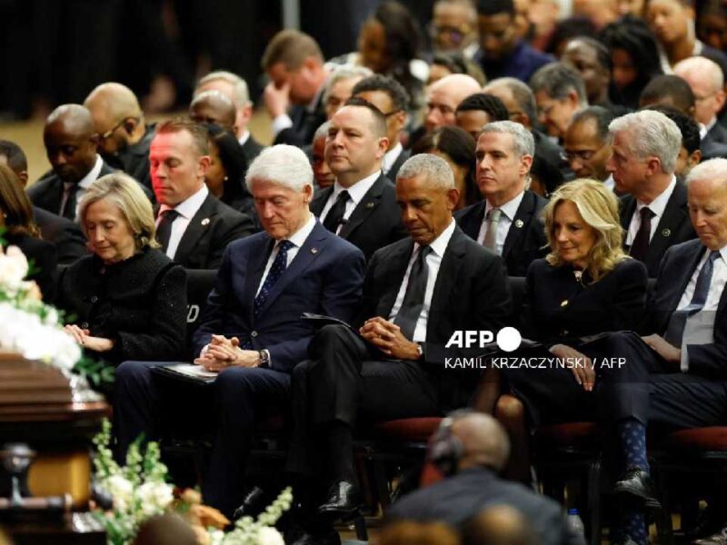 Jesse Jackson reúne a 3 expresidentes de Estados Unidos en emotivo homenaje en Chicago