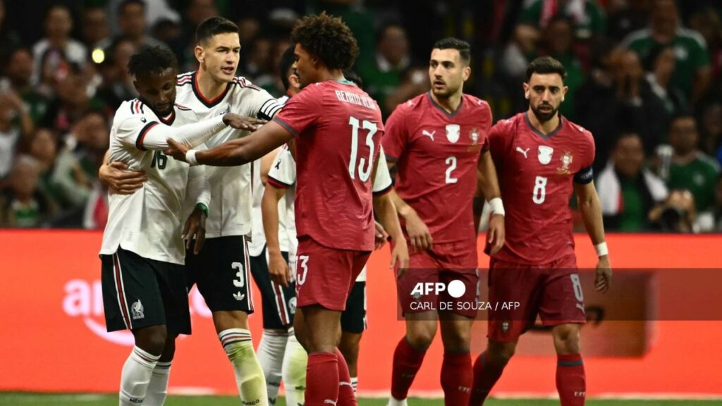 México empata 0-0 con Portugal en reapertura del Azteca