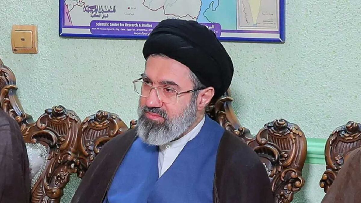 Mojtaba Jamenei toma las riendas de Irán.