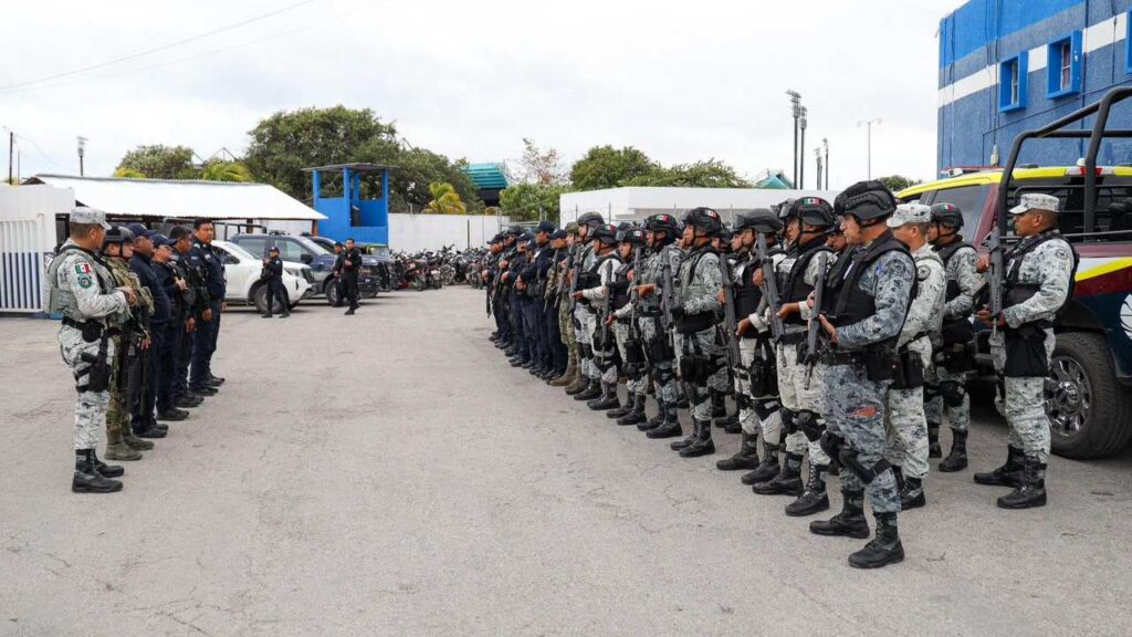 Policía Cancún reporta 94 detenciones y asegura armas de fuego