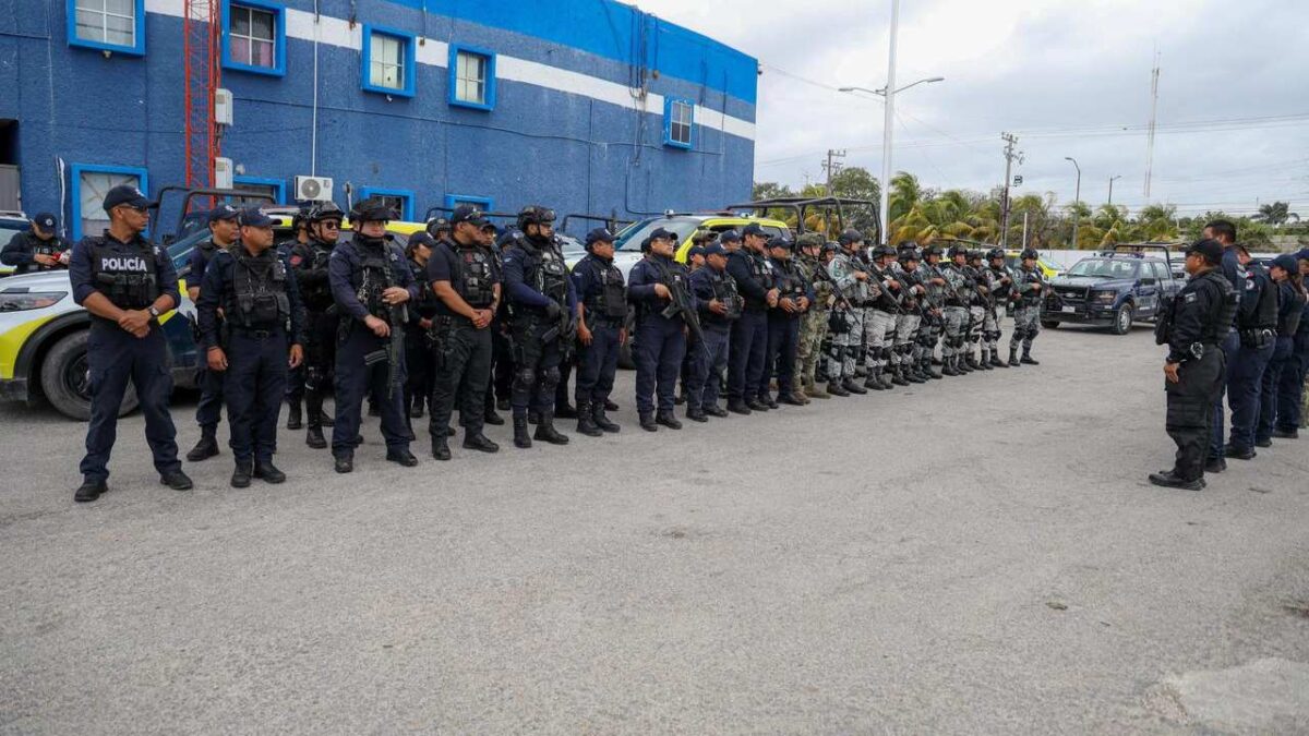 Policía Cancún reporta 94 detenciones y asegura armas de fuego