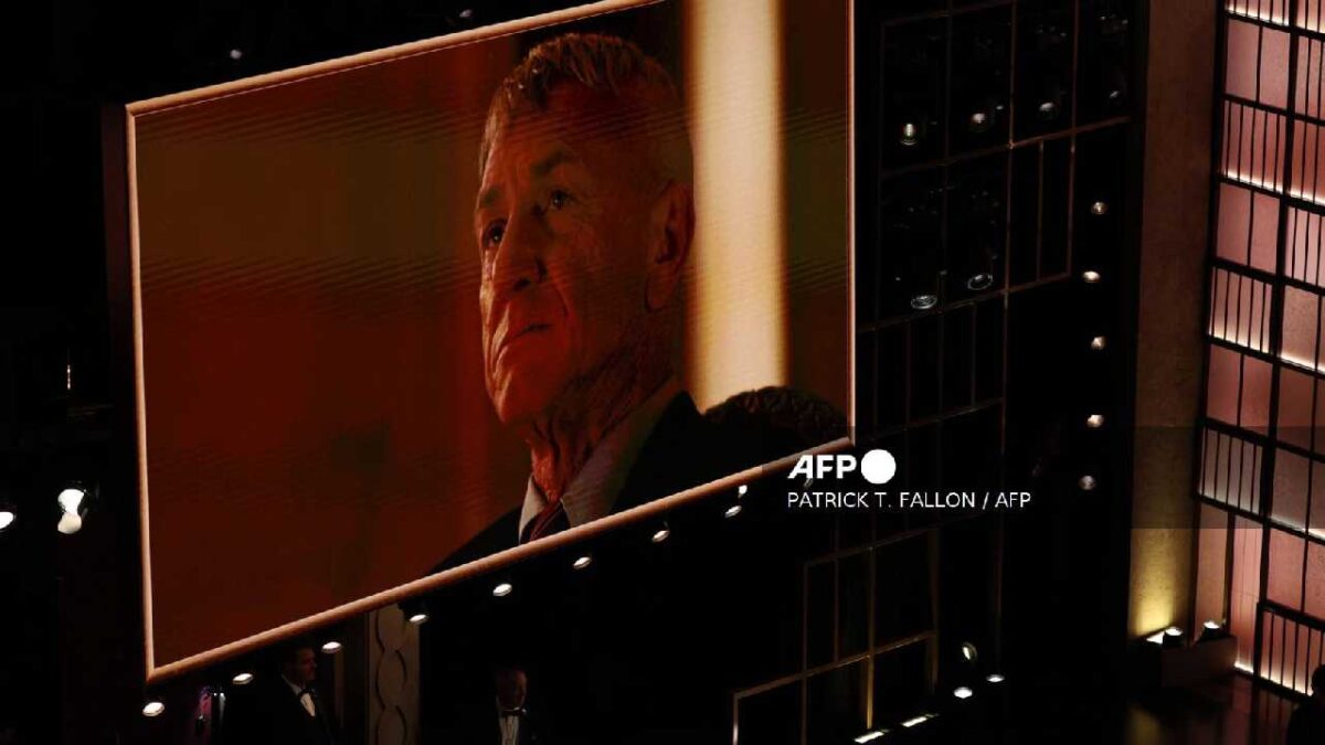 El actor estadounidense Sean Penn ganó su tercer Óscar.