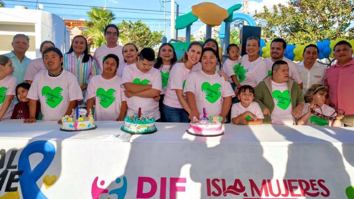 Convivio familiar en el parque Las Tortugas, en Isla Mujeres.
