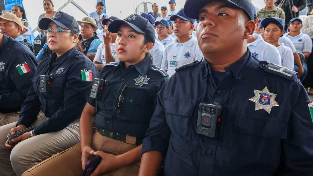 Cámaras de solapa en policías de Quintana Roo avanzan al 80 %