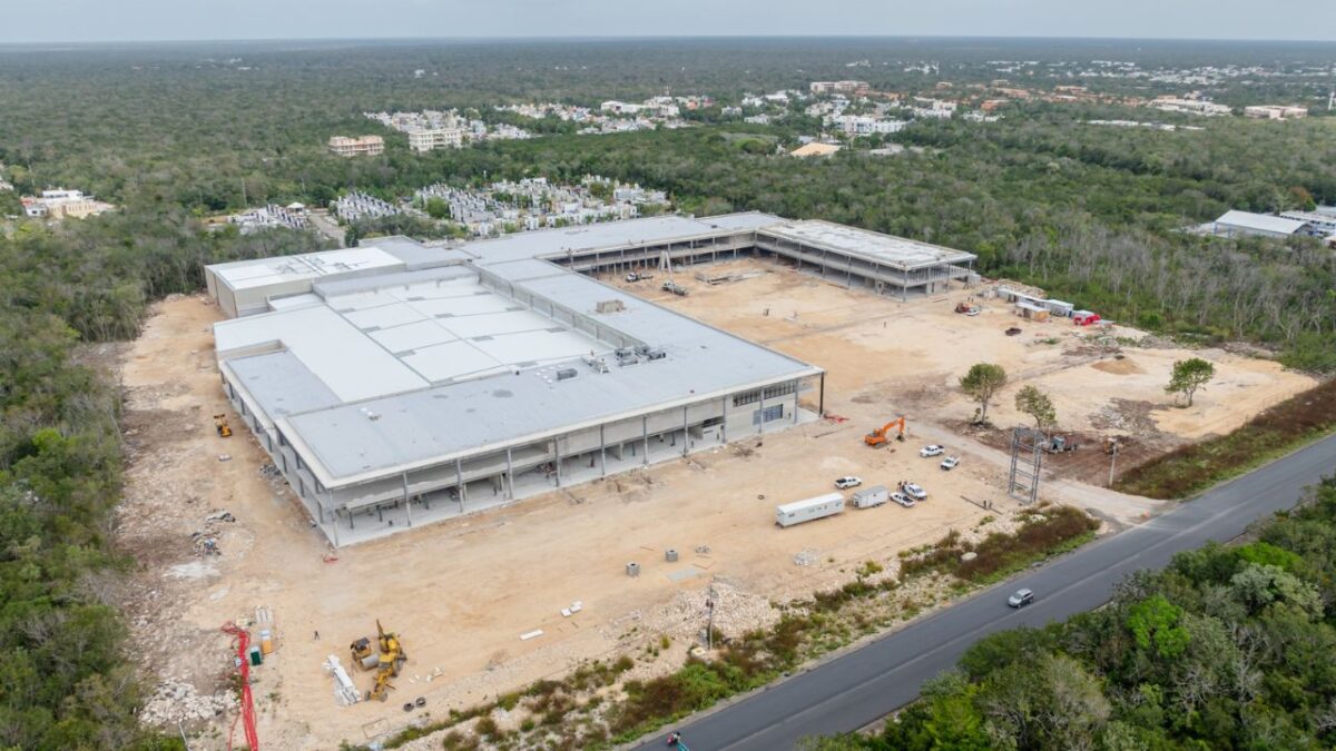 Primera plaza comercial en Tulum generará 900 empleos