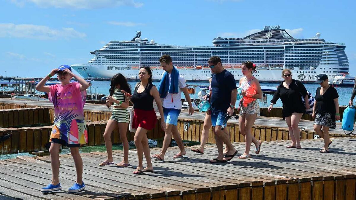 Sectur prevé buena ocupación en Riviera Maya y Cancún por puente vacacional.