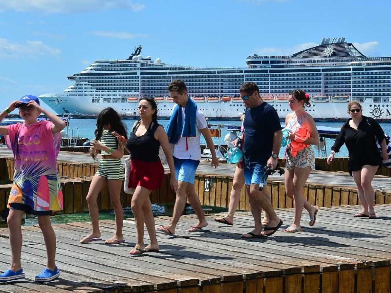 ¡Puente vacacional! Prevé Sectur ocupación de 83% en la Riviera Maya y 82% en Cancún