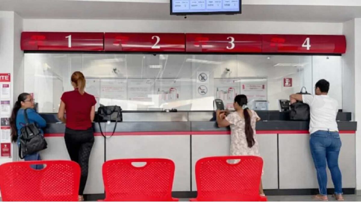 No habrá servicio en los bancos, salvo cajeros automáticos.