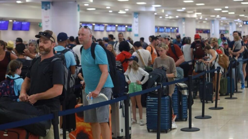 Cancún pierde el liderazgo nacional en rutas aéreas tras 15 años