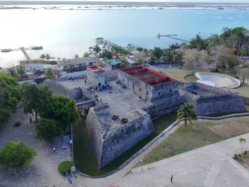 Bacalar conquista al mundo con su historia viva y el Fuerte de San Felipe (video)