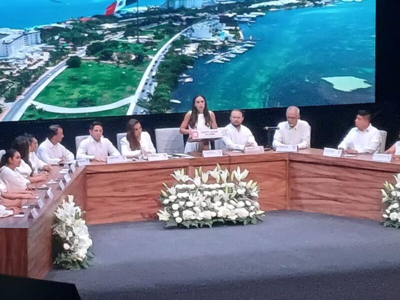 Cancún celebra 56 aniversario con Sesión de Cabildo y Medalla al Mérito