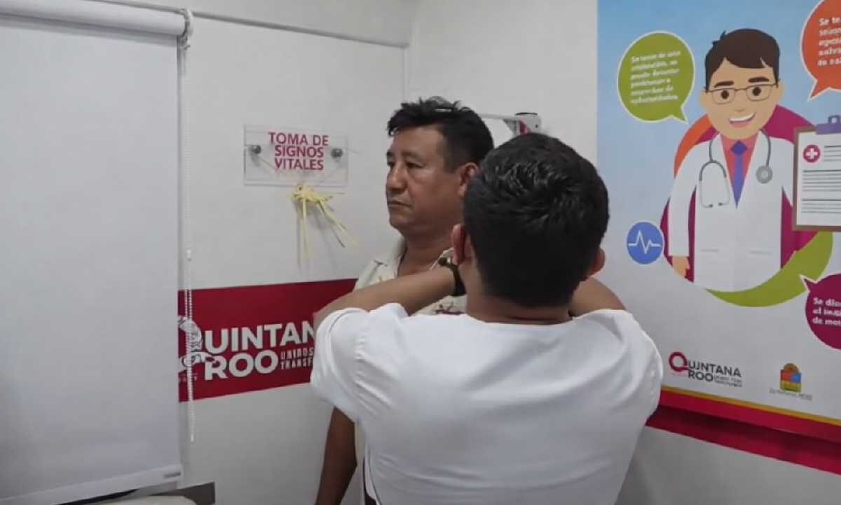 Siguen sus recorridos las caravanas de salud.