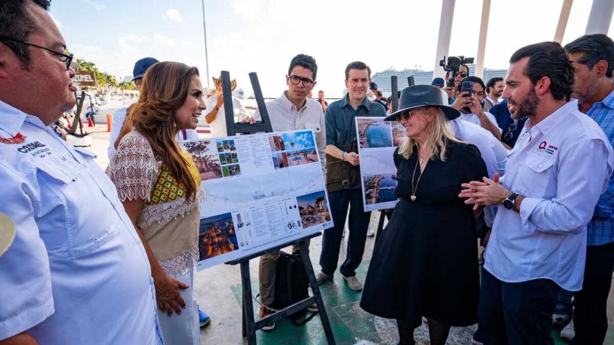 Autoridades anuncian trabajos en el Malecón de Cozumel.