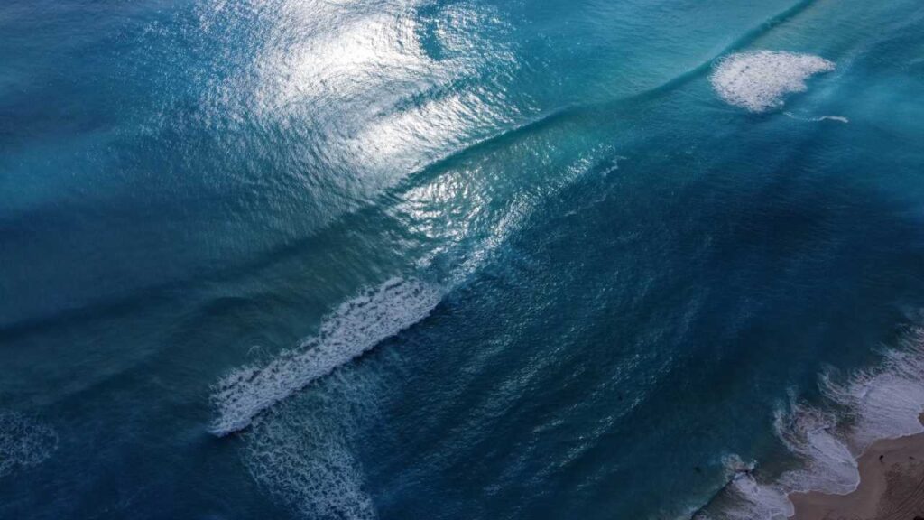 Clima en Quintana Roo: cielo parcialmente nublado con ambiente caluroso; ya ingresa el frente frío 45