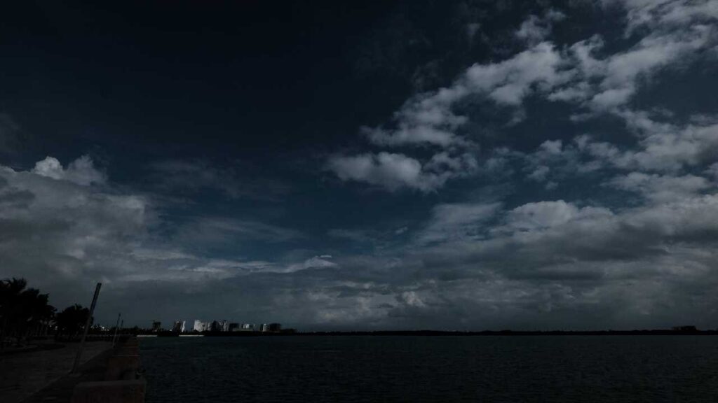 Clima en Quintana Roo: prevén miércoles caluroso con nublados; se desplaza el frente frío 44
