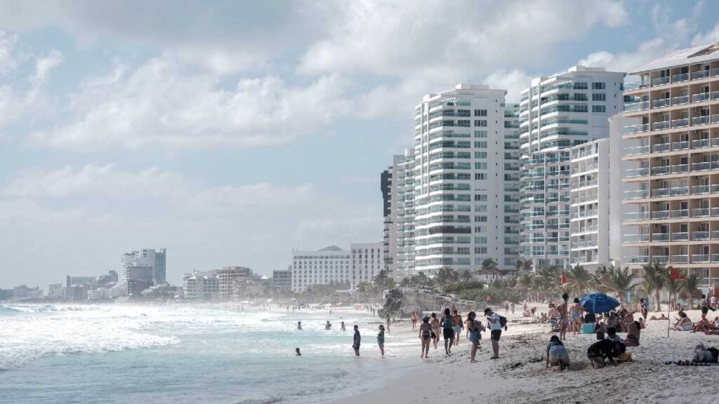 Clima en Quintana Roo: pronostican cielo medio nublado y el ambiente seguirá caluroso