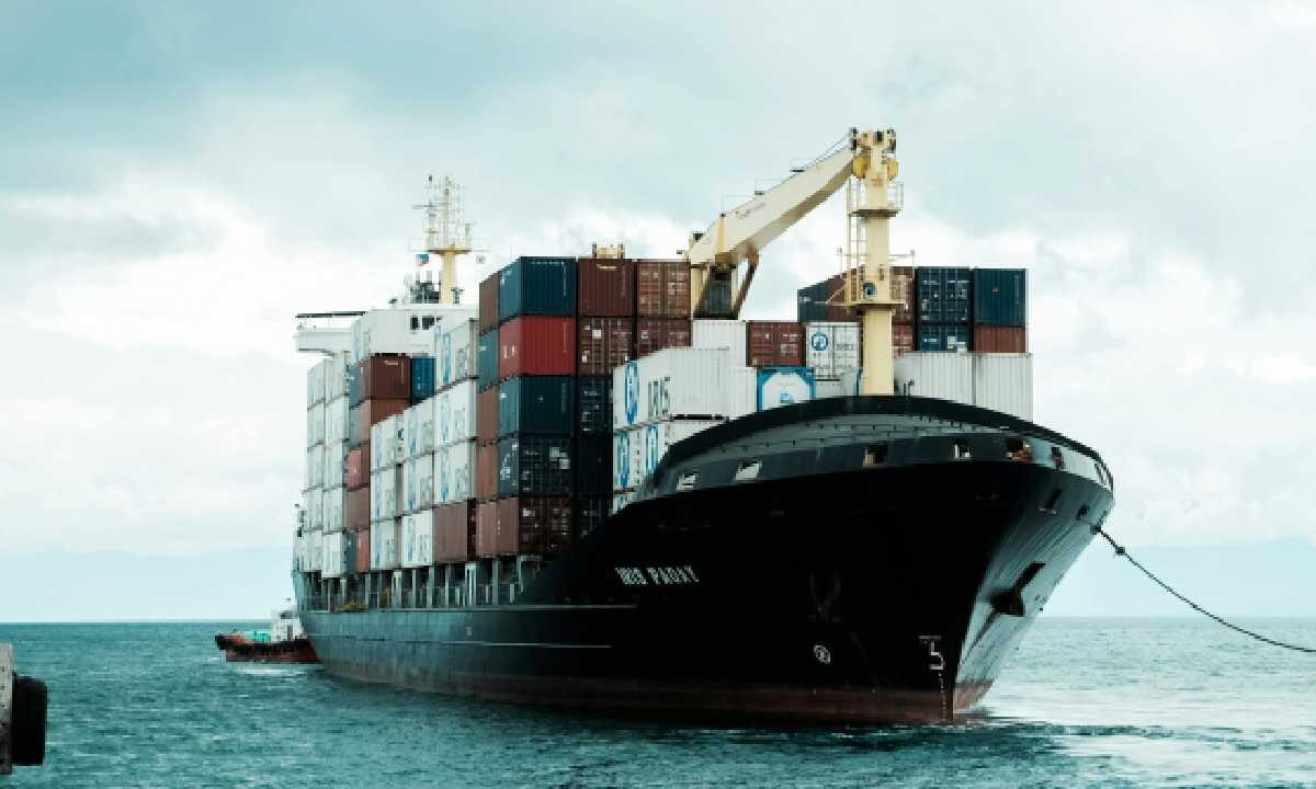 Advierten alza en transporte marítimo.