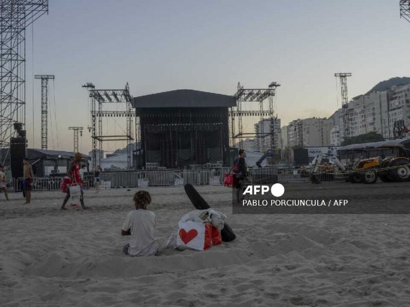 Copacabana se pone “chula” para dar la bienvenida a la colombiana Shakira