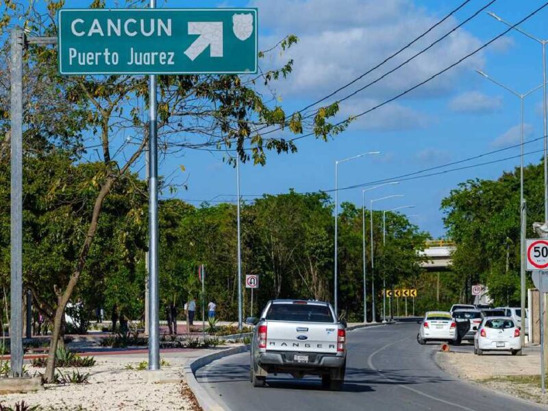 Dale un vistazo al modernizado nodo vial de acceso a Cancún sobre la libre a Mérida