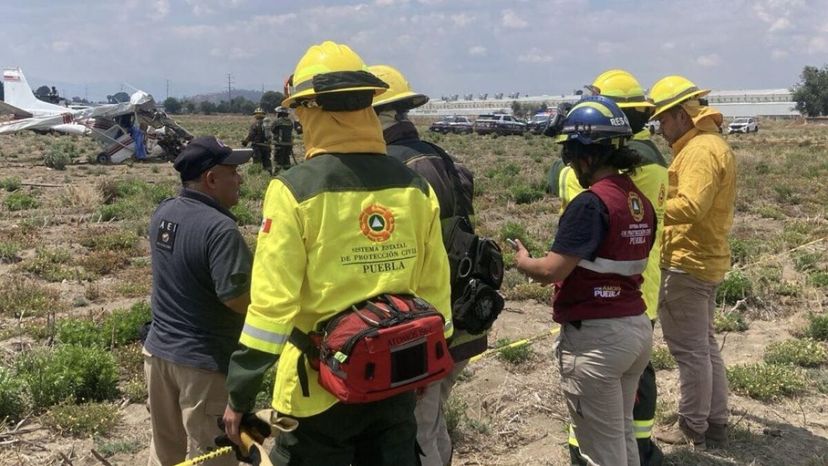 Avioneta se desploma en Puebla; mueren cuatro personas