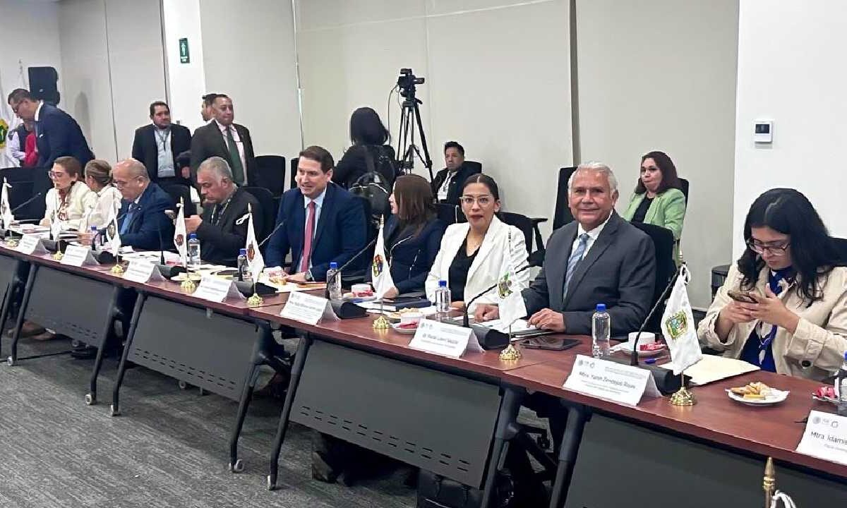 El fiscal de Quintana Roo asistió a una importante reunión.