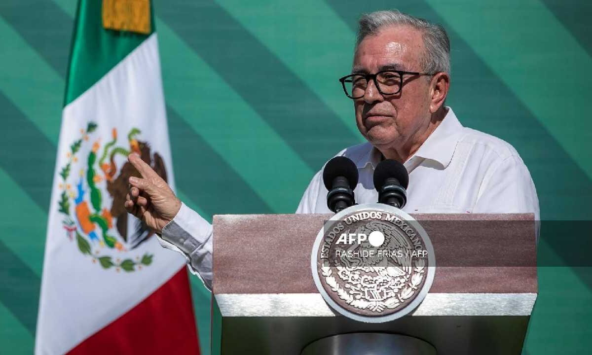 Va EU contra gobernador de Sinaloa.