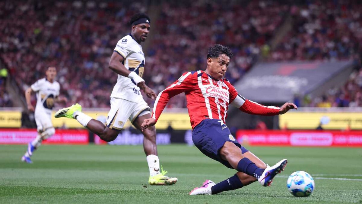 Chivas empató con Pumas.