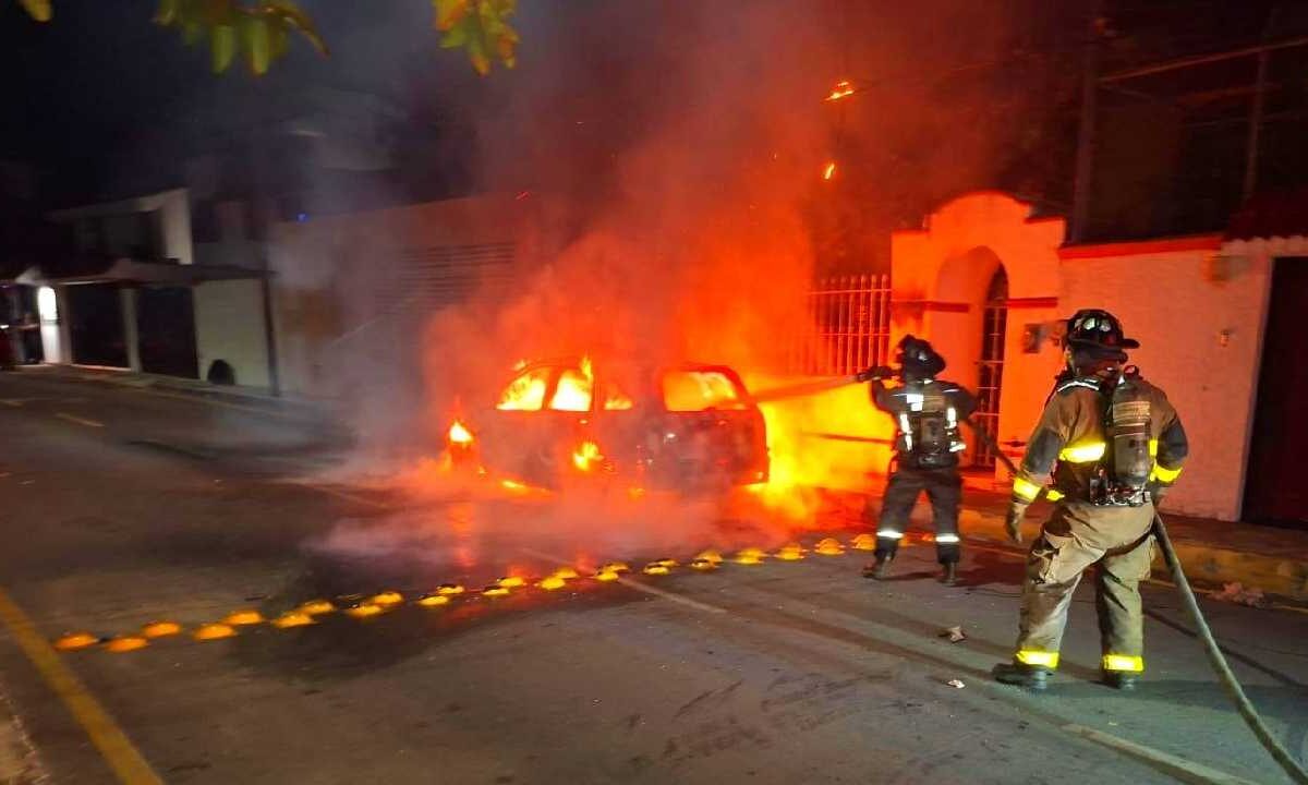 Se incendio un automóvil.