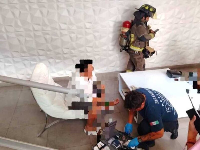 Incendio en departamento cerca de Plaza Las Américas moviliza a los bomberos en Cancún; un lesionado