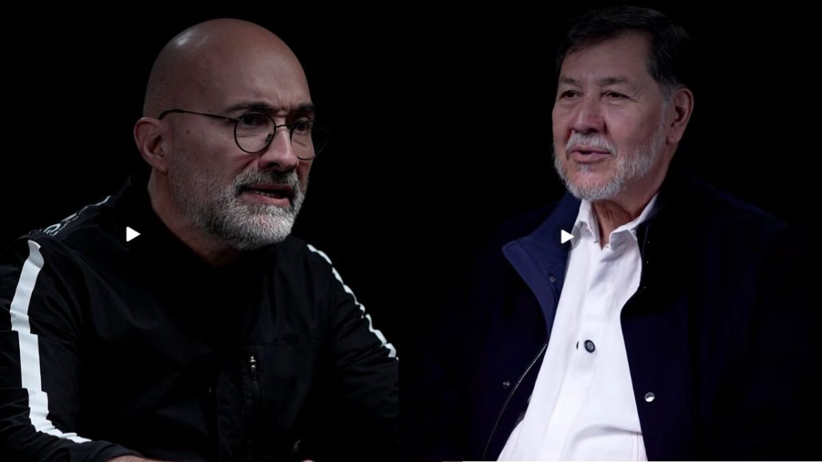 Noroña abandona entrevista tras preguntas por casa en Tepoztlán