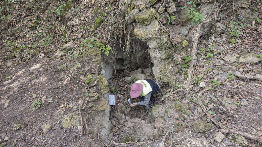 Se detectaron al menos tres etapas constructivas superpuestas, lo que indica una larga historia de desarrollo urbano.