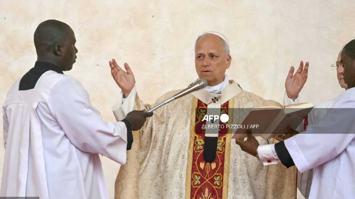 El Papa llama al diálogo con todos los sectores.