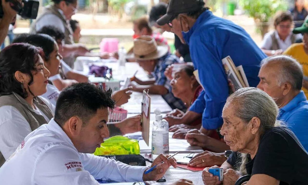 Checa las fechas para el pago de la pensión.