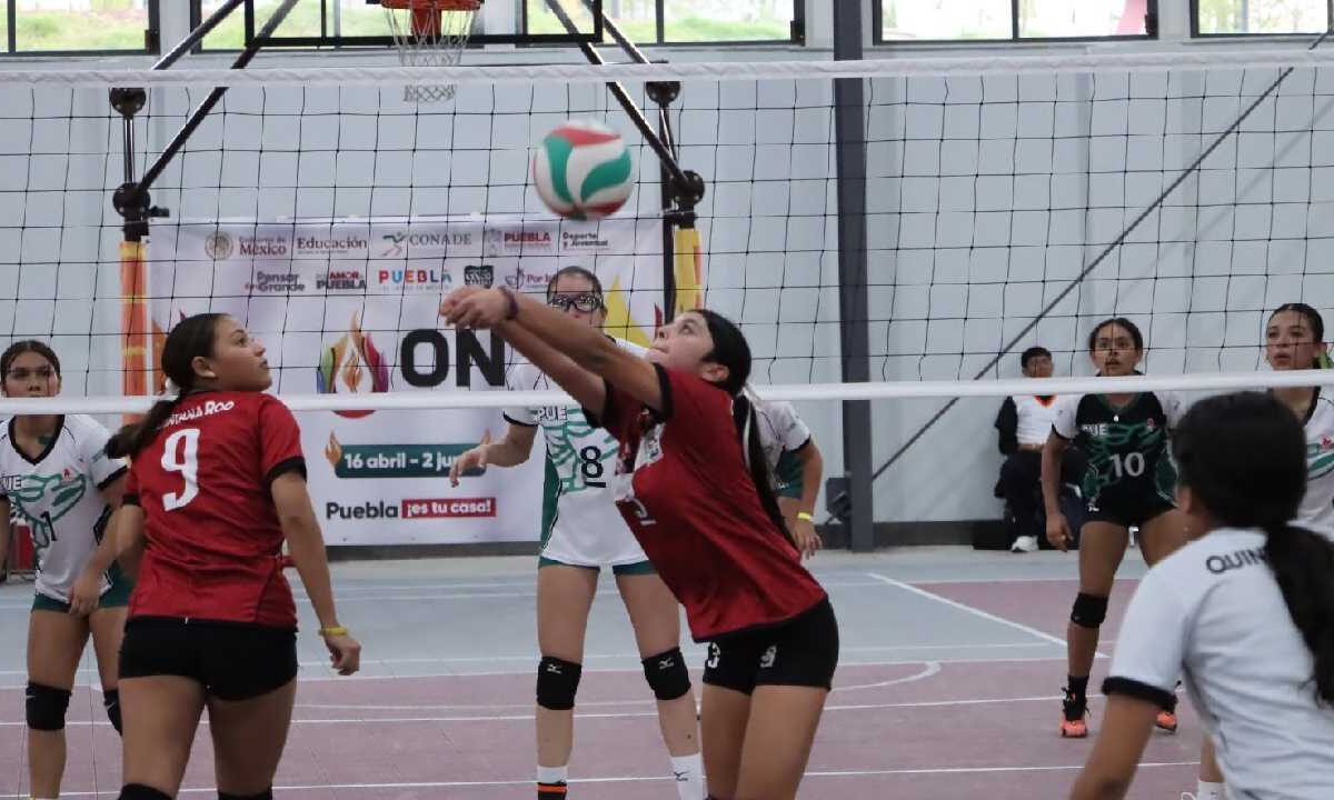 Atletas quintanarroenses ya compiten en la olimpiada.