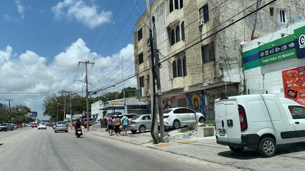 Alertan vecinos de algunos problemas en el primer cuadro.