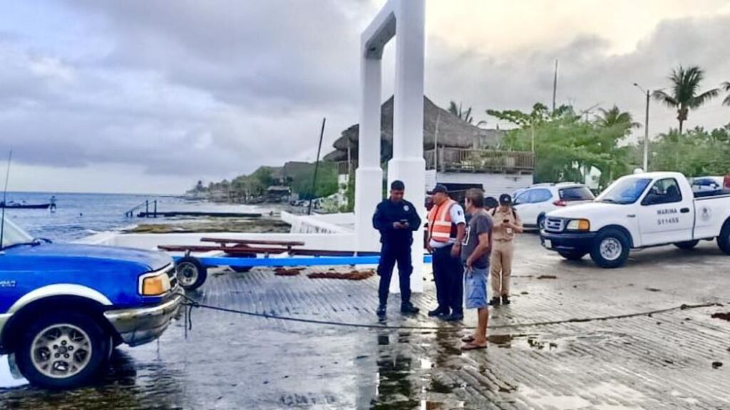 Rescate de pescadores en Cozumel