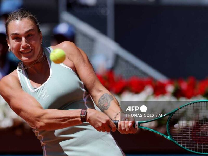 Sabalenka remonta a Osaka y avanza con carácter a cuartos de final en Madrid