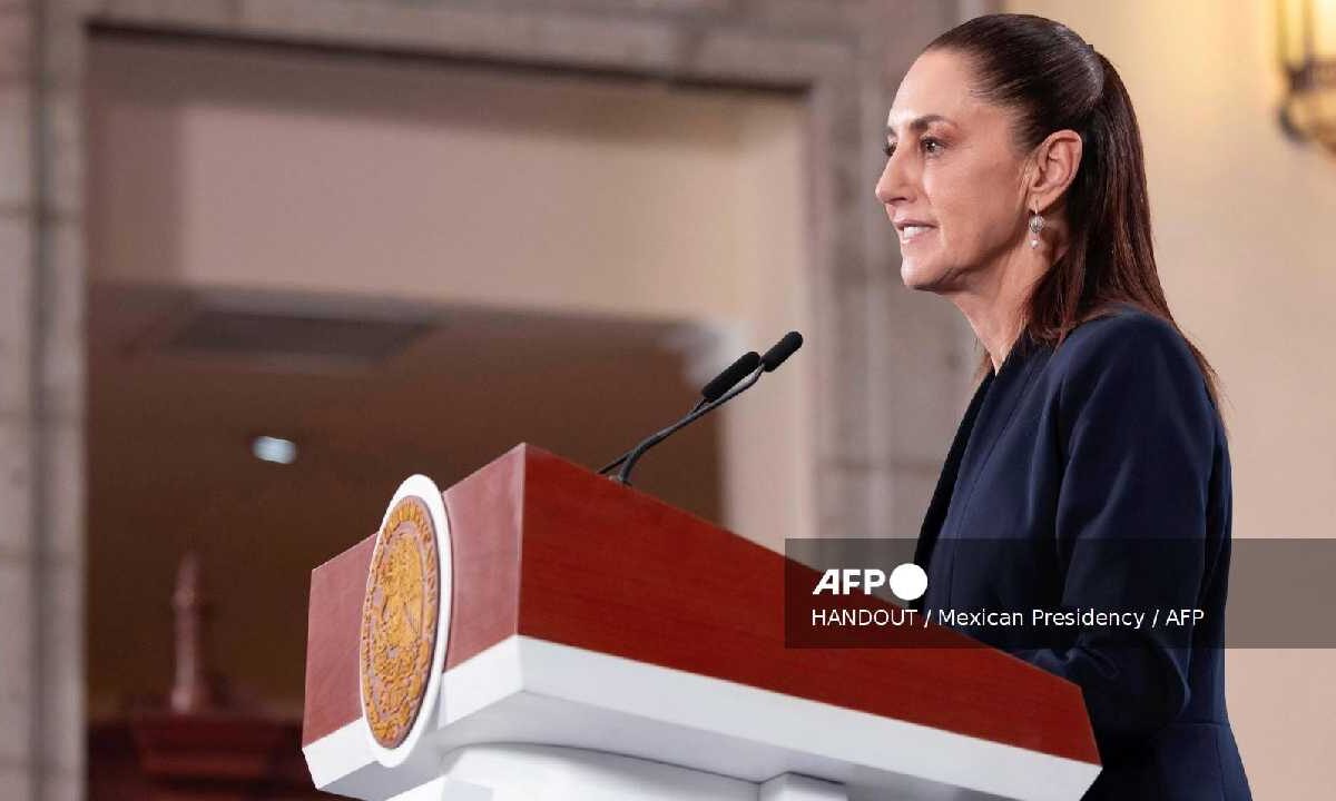 Presidenta pide informe de presencia de agentes de EU.