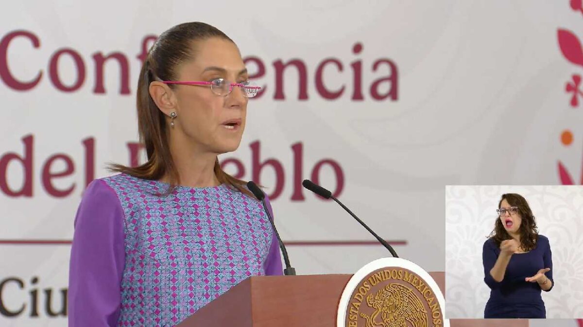 Sheinbaum leyó un comunicado.