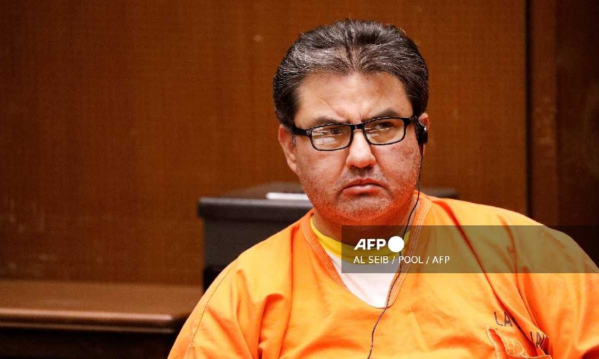 Naasón Joaquín García, líder de la Iglesia La Luz del Mundo pierde licencia de ministro.