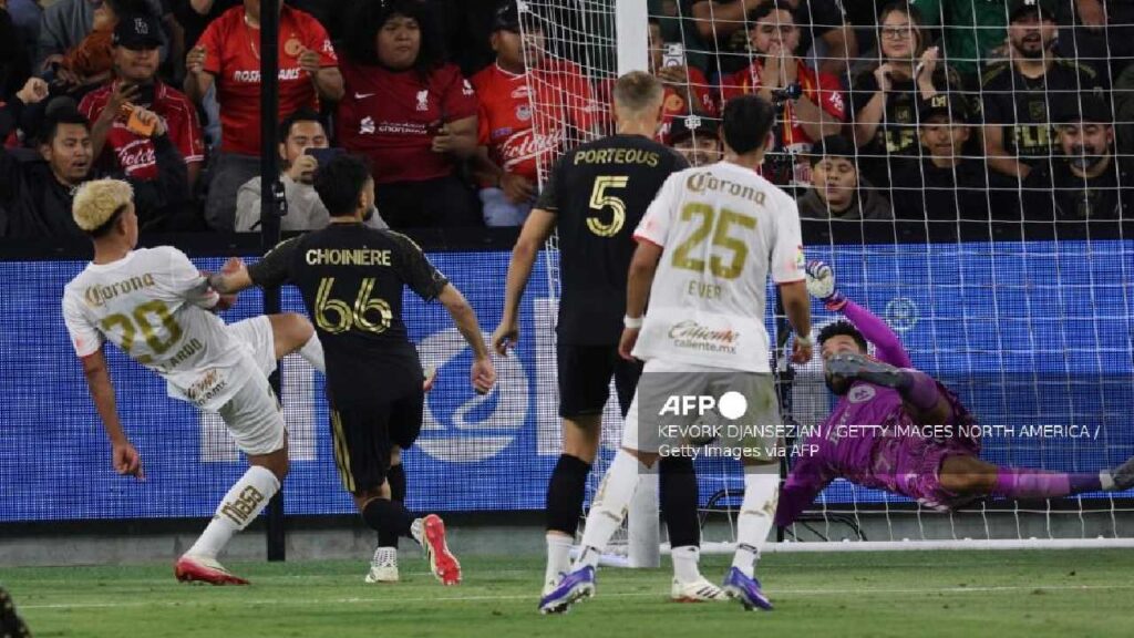 Toluca cae al último minuto ante LAFC y complica su pase a la final de Concachampions