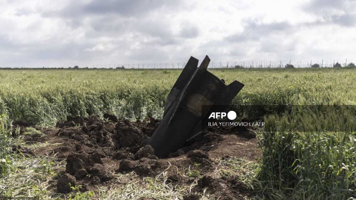 Tropas de EU seguirán cerca de irán.