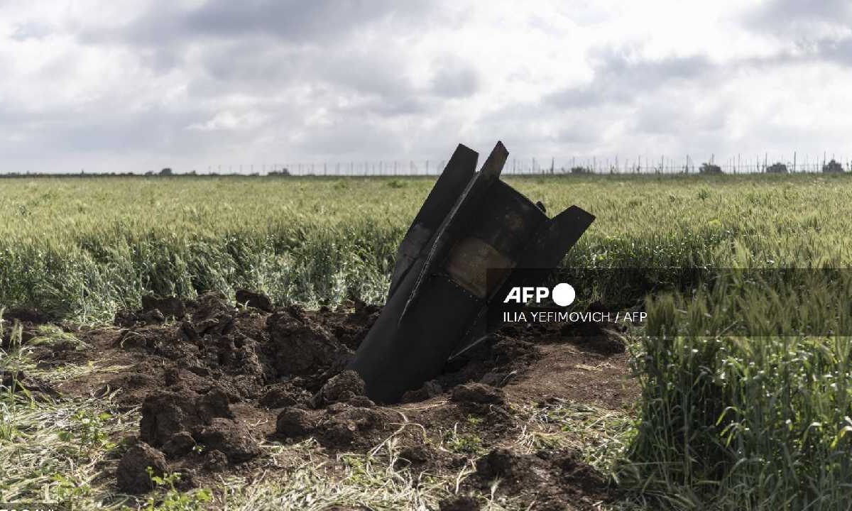 Tropas de EU seguirán cerca de irán.